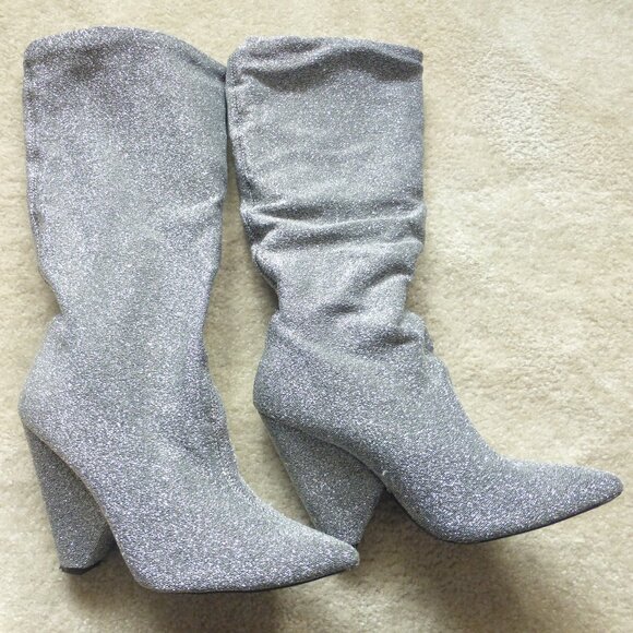 QUPID soft silver knit metallic boots - Picture 5 of 9
